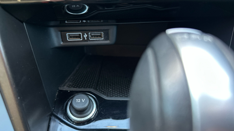 Volkswagen T-Roc 1.5 TSI EVO Design 5dr DSG Petrol Hatchback